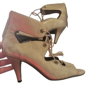 Poetic License size 8.5 (39.5 EU) gold open-toe strappy heeled booties